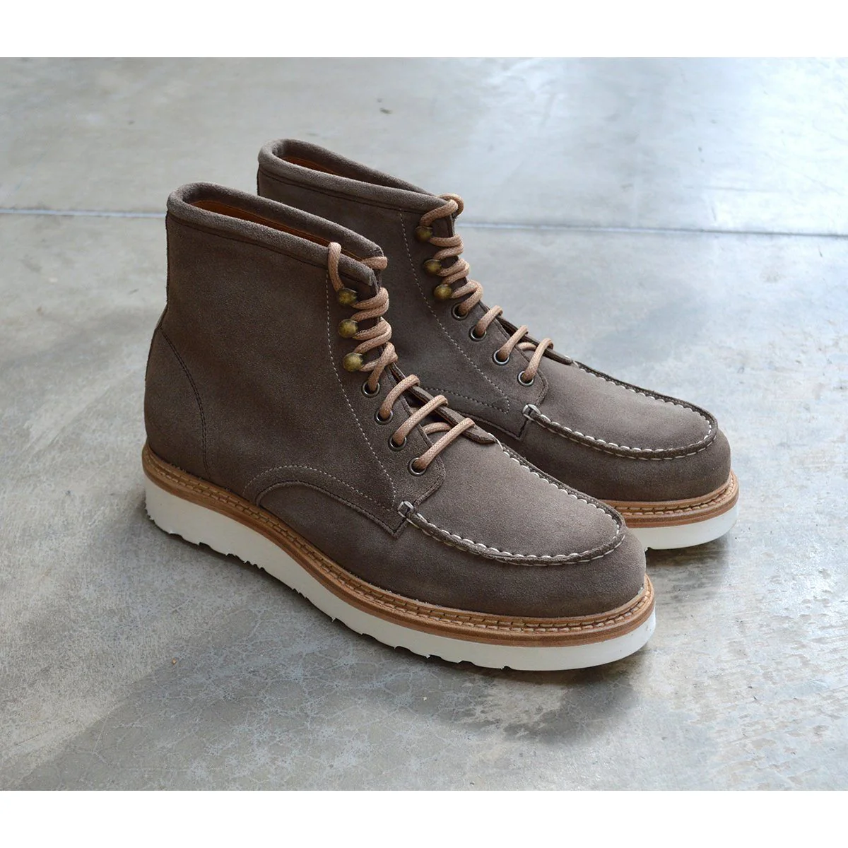 Berwick 1707 Apron Boot(538) - Grey / Tan Repello Suede - Image 8