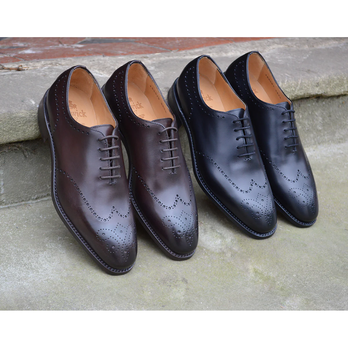 Berwick 1707 Brogue Wholecut (5556) - Black - Image 15