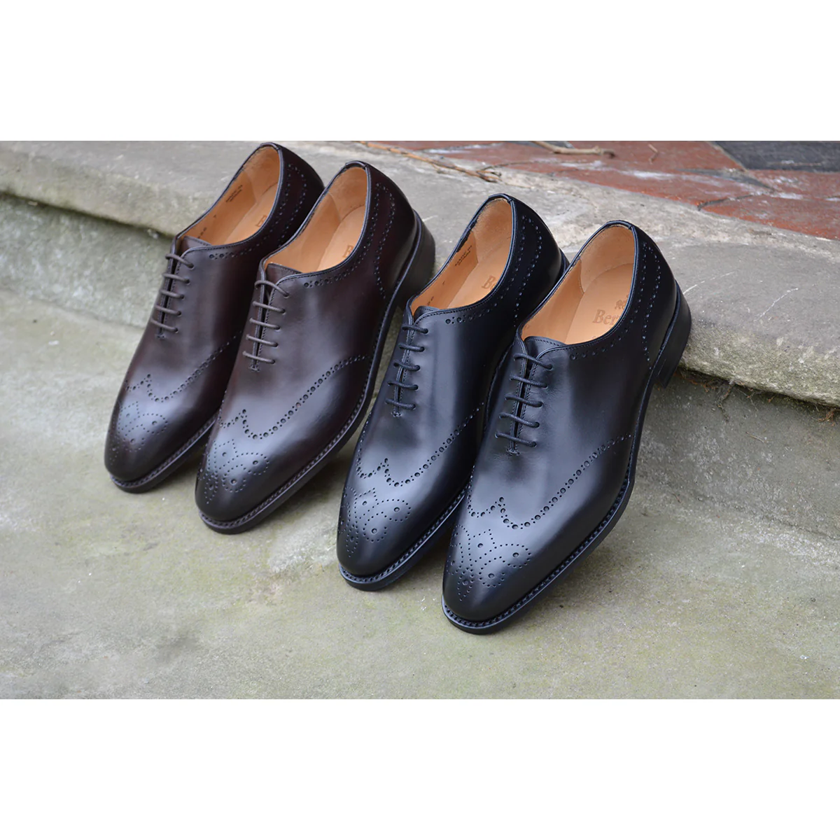 Berwick 1707 Brogue Wholecut (5556) - Black - Image 16