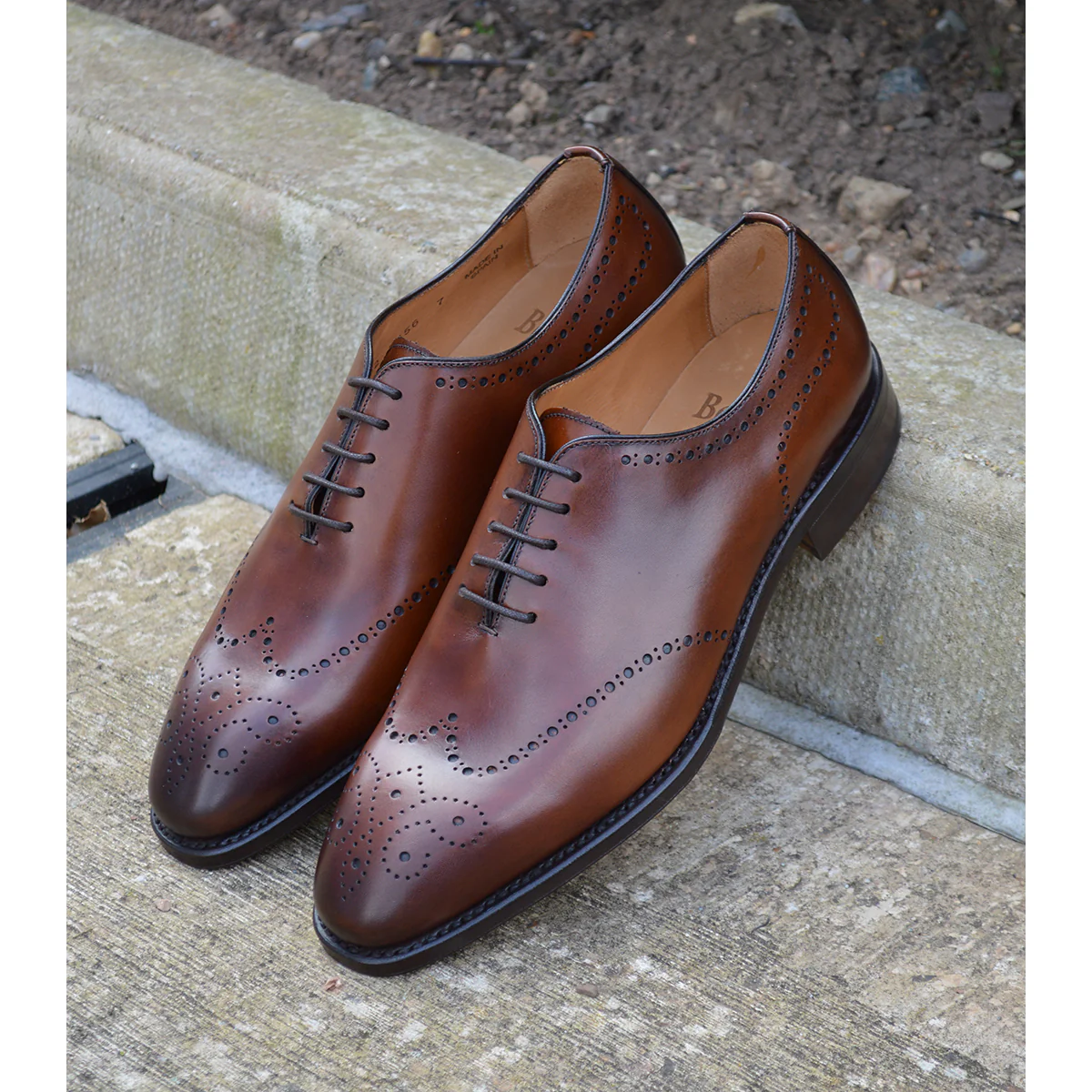 Berwick 1707 Brogue Wholecut (5556) Medio (Brown) - Image 10