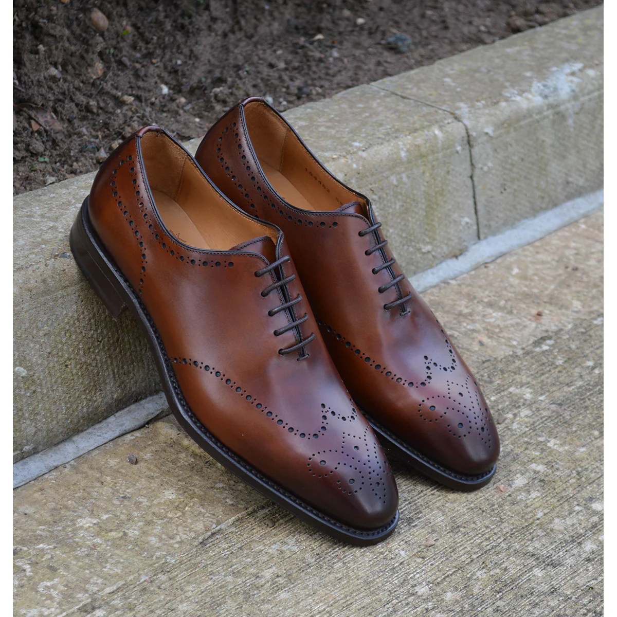 Berwick 1707 Brogue Wholecut (5556) Medio (Brown) - Image 9