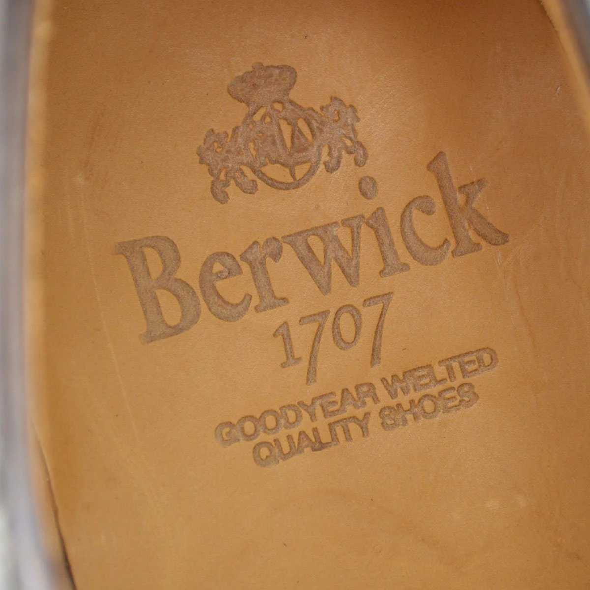 Berwick 1707 Country Grain Brogue Shoe (4170) - Image 6