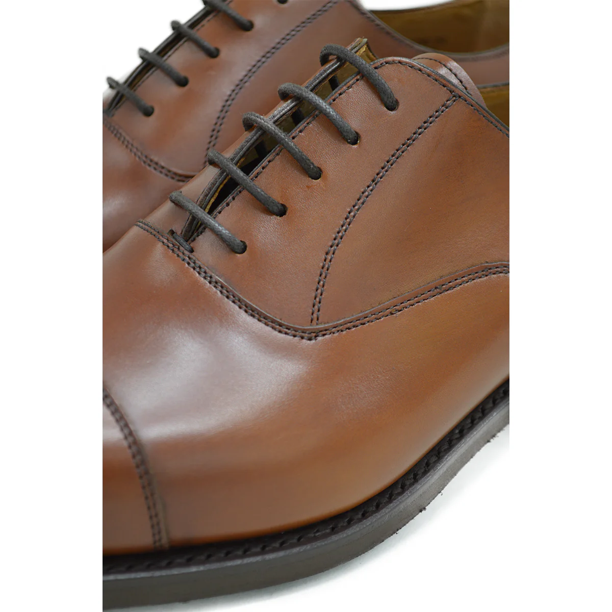 Berwick 1707 Straight Cap Oxford (5217) Cuero (Tan) Dainite - Image 4
