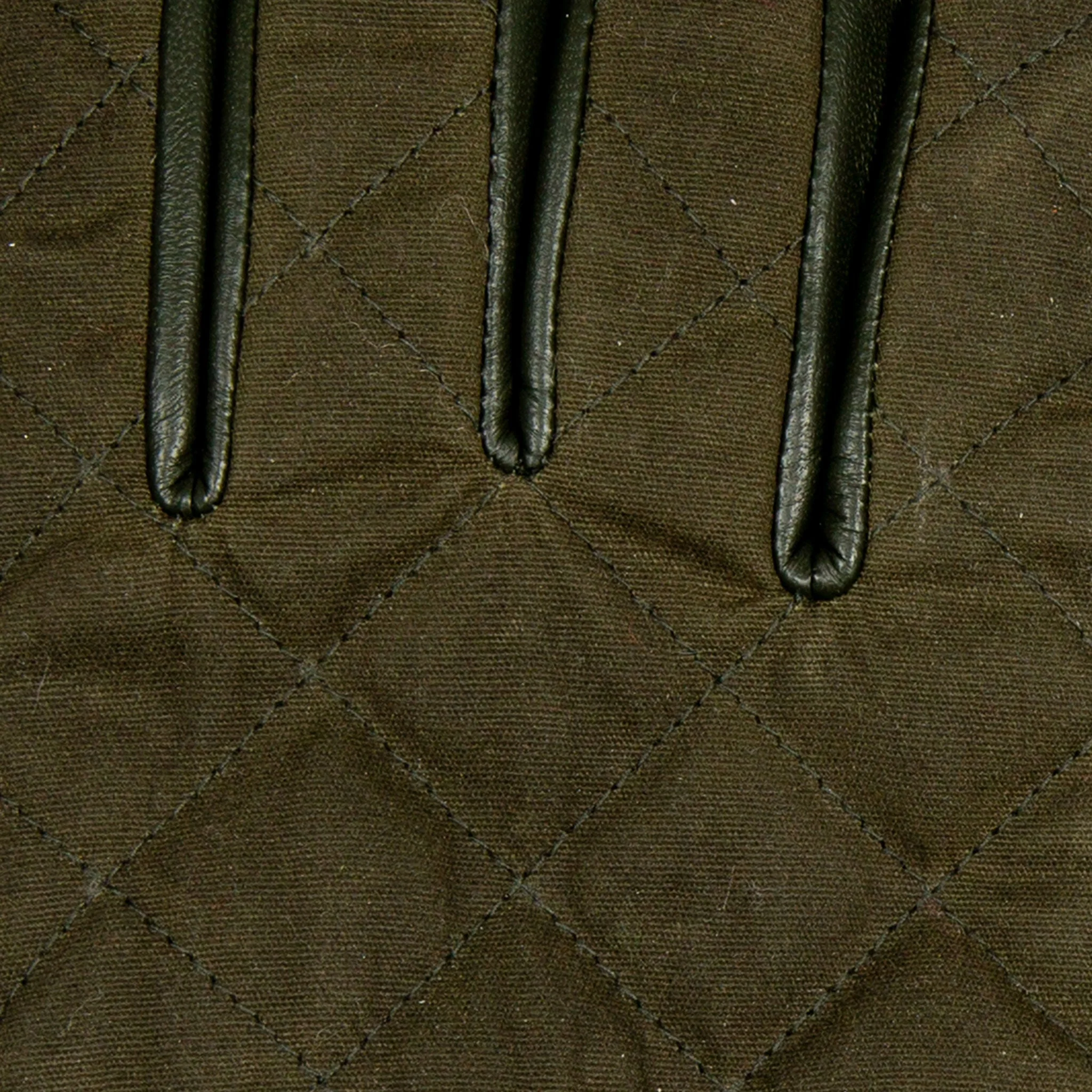 DENTS BRUTON Men's Water-Resistant Lined Leather Gloves with Waxed Cotton Quilting - Image 11