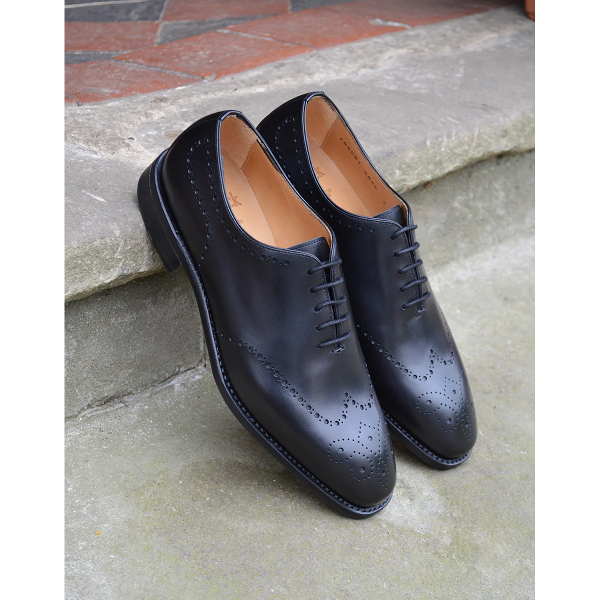 FACTORY SECOND Berwick 1707 Brogue Wholecut (5556) - Black - Image 11