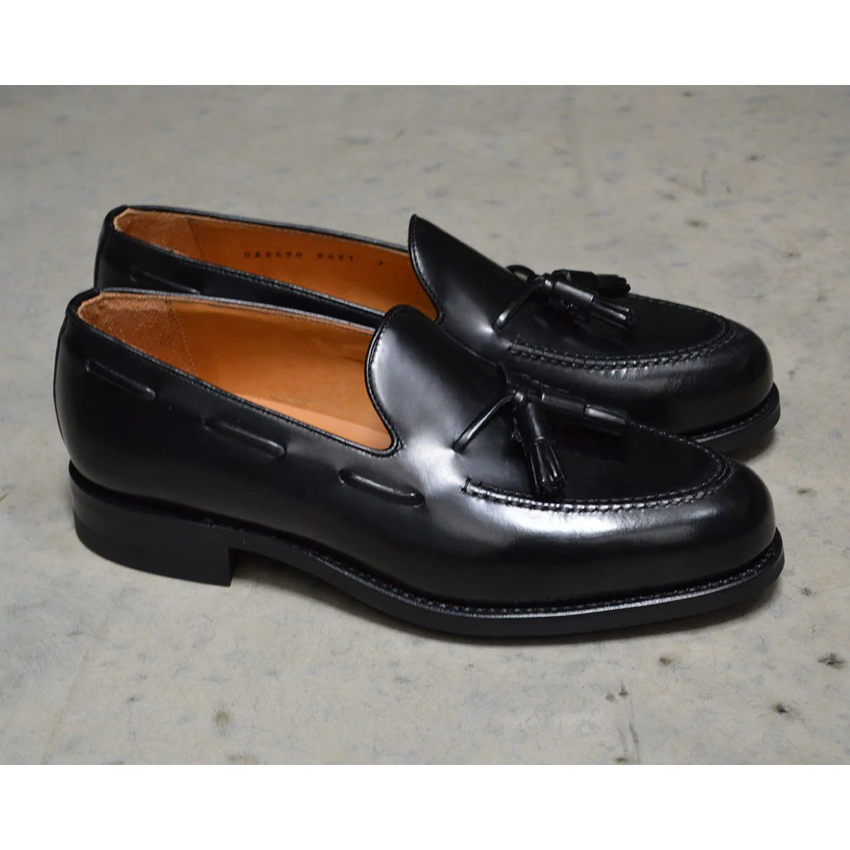 FACTORY SECOND Berwick 1707 Tasselled Slip On (8491) - Black Rois Dainite - Image 10