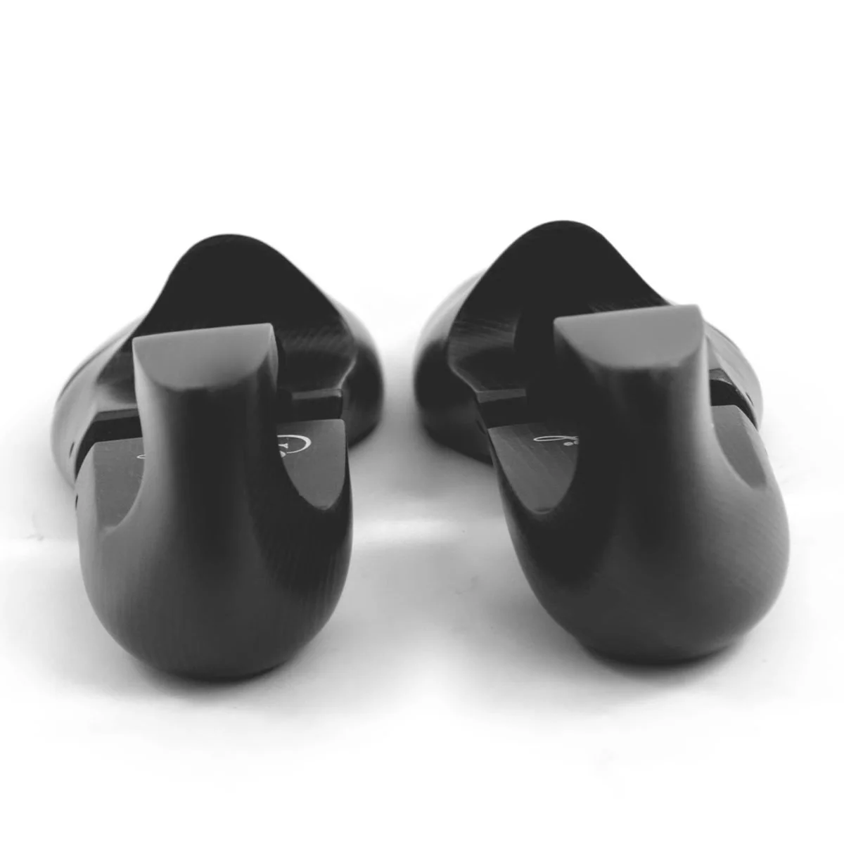Saphir Médaille D'Or Grey Shoe Trees - Image 5