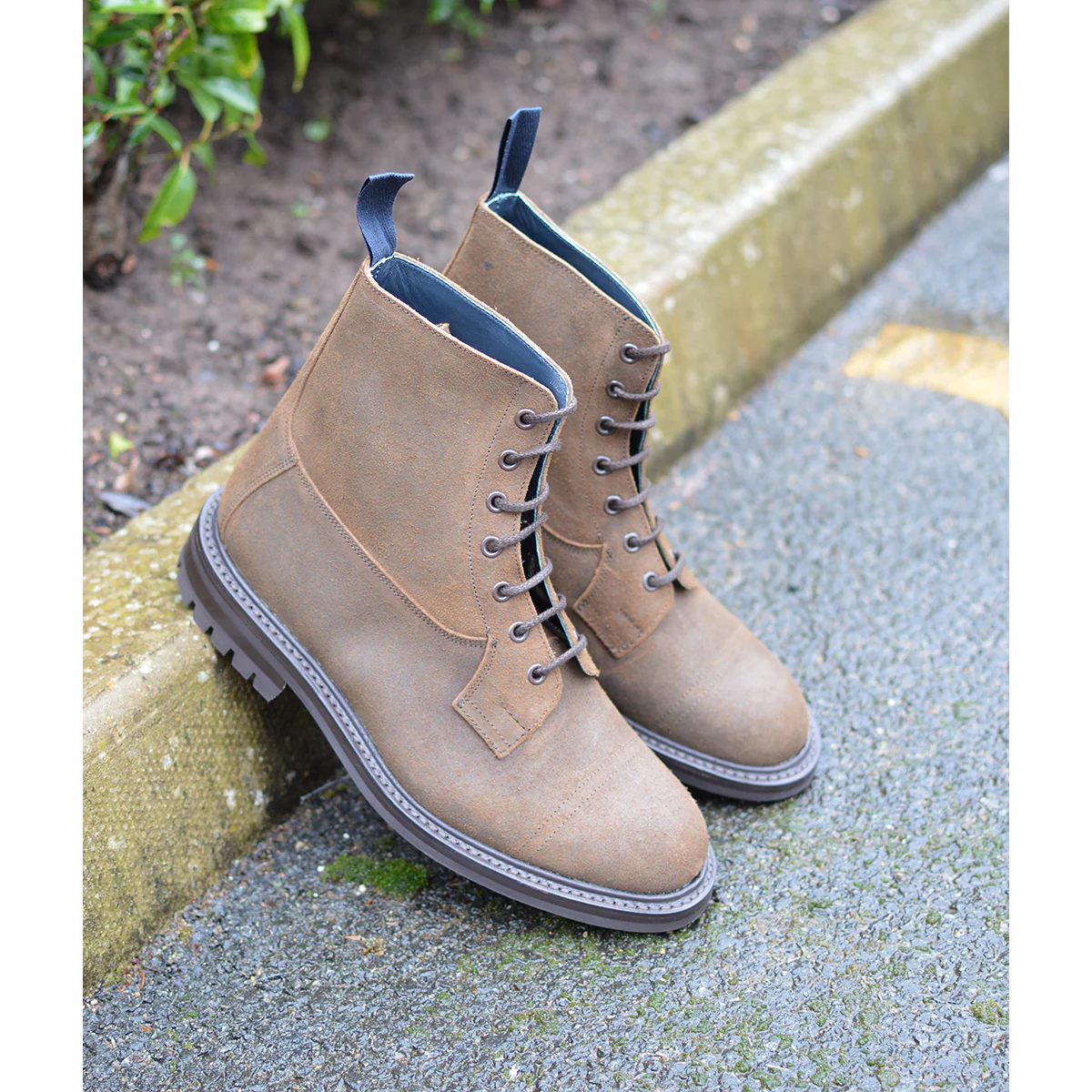 Trickers Grassmere - Snuff Waxed Suede - Image 9