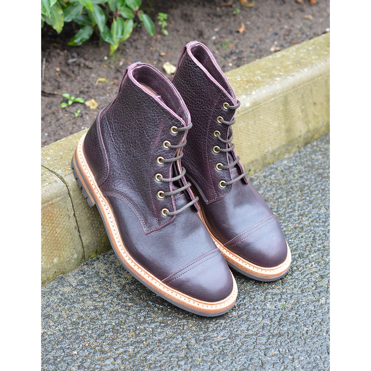 Trickers KIELDER - Horween Burgundy Aspen - Image 10